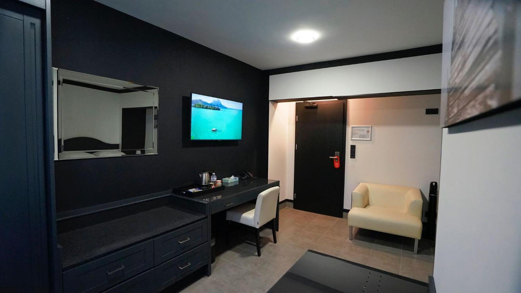 Tibet Hotel Am Airport Duesseldorf-라팅겐 외부 사진