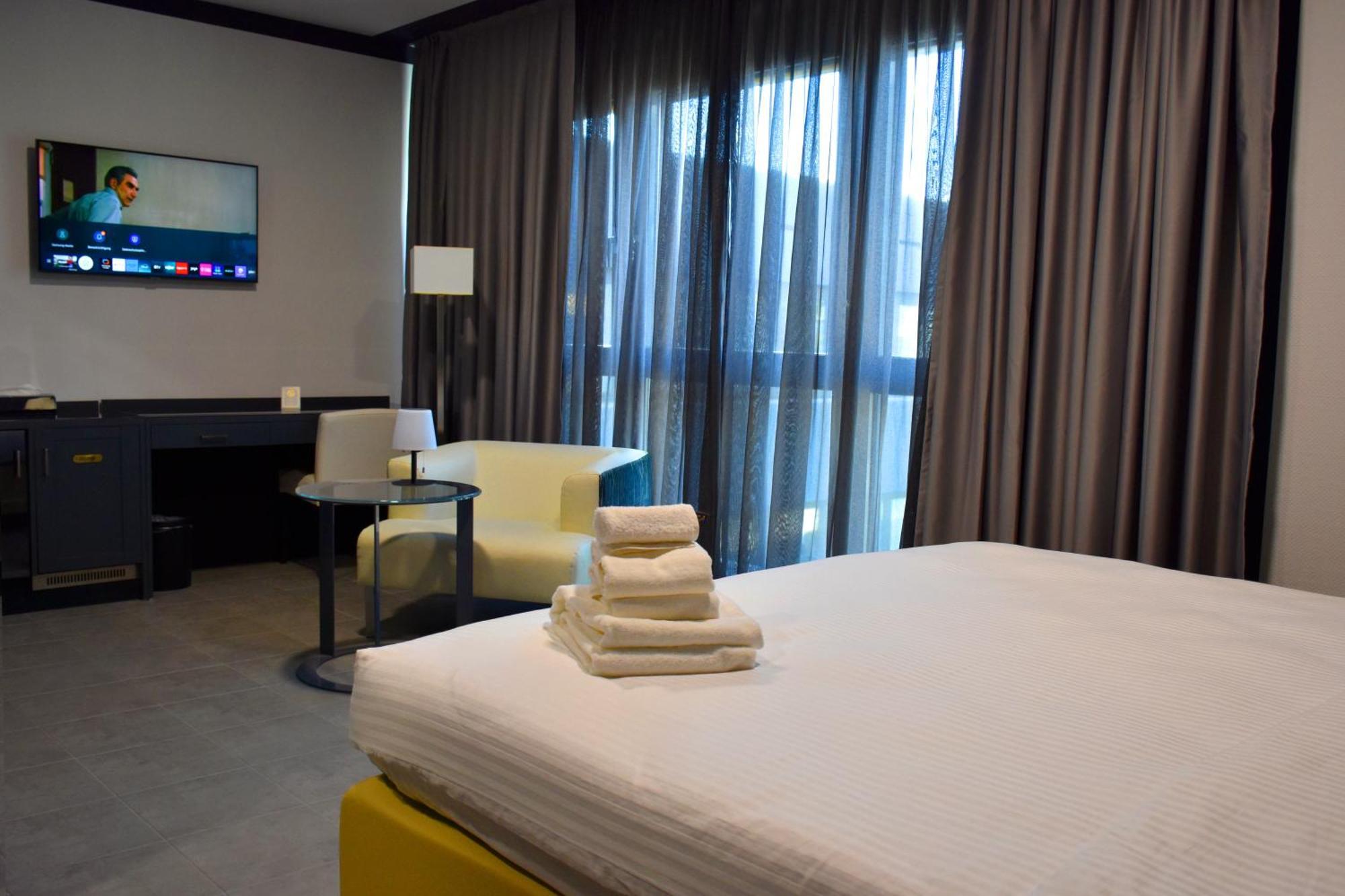 Tibet Hotel Am Airport Duesseldorf-라팅겐 외부 사진