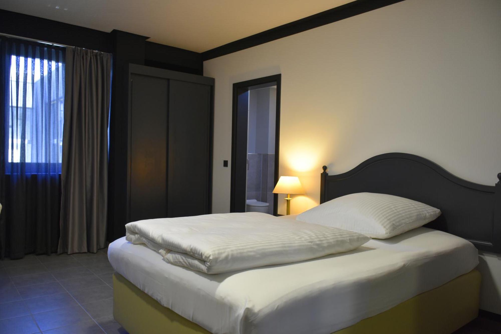 Tibet Hotel Am Airport Duesseldorf-라팅겐 외부 사진